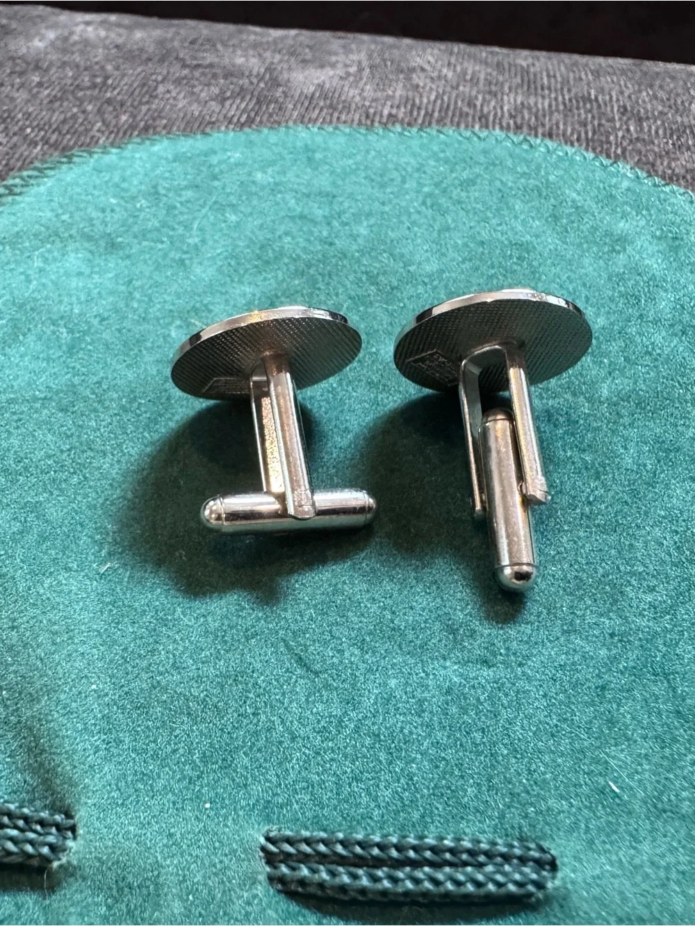 Philadelphia Eagles Silver Logo Round Cufflinks - Men’s Accessories